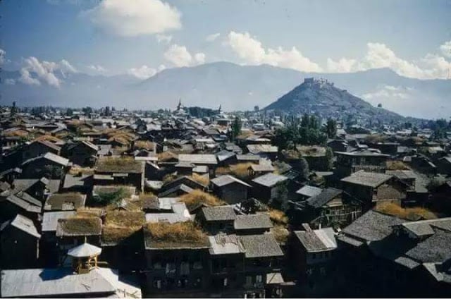 A panoramic view of Srinagar (1957)