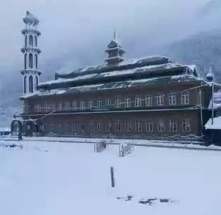 Snowfall in Ganderbal