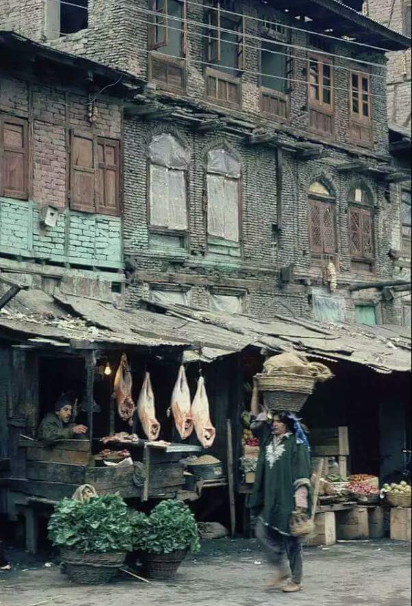 Kashmir Market (1980)