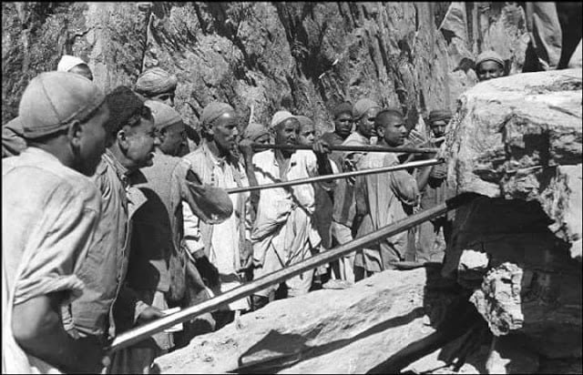 Kashmiri labourers (1948)