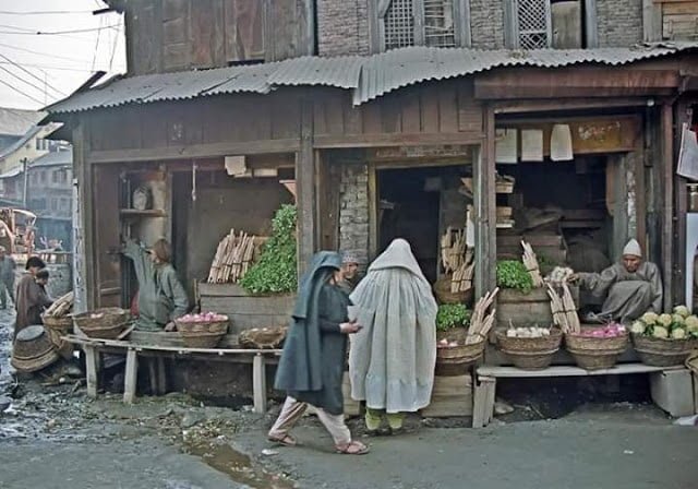 Vegetable shop, Bohri Kadal