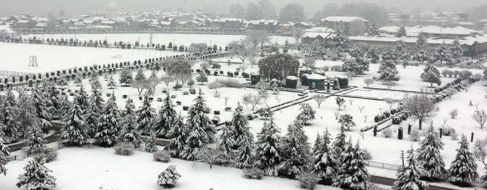Snowfall Kashmir University postpones B.Ed Examination Snowfall Kashmir University postpones B.Ed Examination