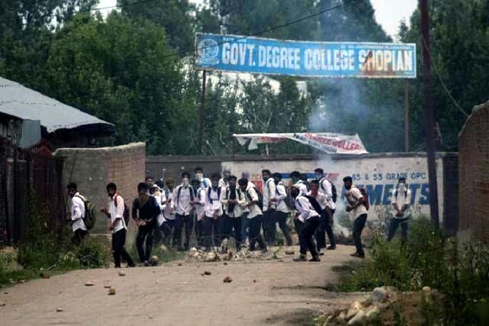 Degree College Shopian students protest against Aadil's killing