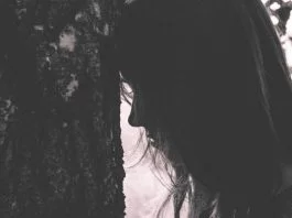 Hum Tum Ko Kya Samaj Baithaiy Thaiy - A Poem