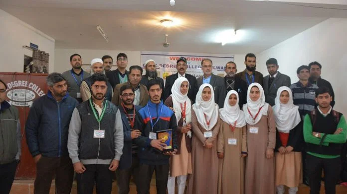 Creative Writing Workshop enraptures youth in Pulwama Creative Writing Workshop enraptures youth in Pulwama