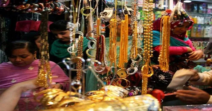 Kashmir valley dresses a festive look on Eid-ul-Azha