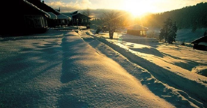 Morning in Chillai Kalan - Winter in Kashmir