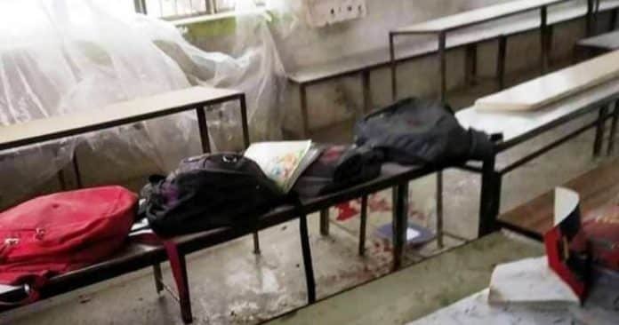 More than twenty students injured in mysterious blast in Pulwama More than twenty students injured in mysterious blast in Pulwama