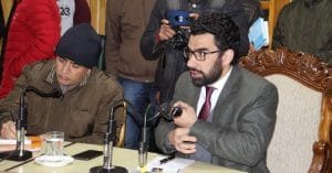 Public service delivery my priority, says DC Pulwama