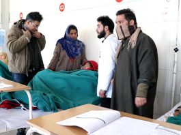 Working in taxing conditions, doctors need a safe working space in Kashmir