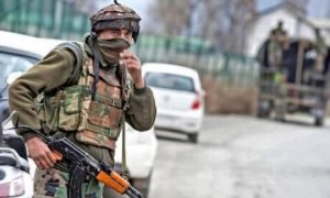 Militant killed in ongoing firefight in Sopore