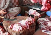 Kashmir mutton dealers halt livestock supply over extortion at Punjab checkpoints Mutton seller in Kashmir