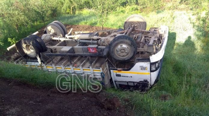 10 CRPF troopers injured as vehicle turns turtle in Beerwah