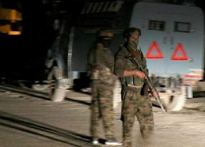 Grenade hurled in Kakapora Pulwama Grenade hurled in Kakapora Pulwama