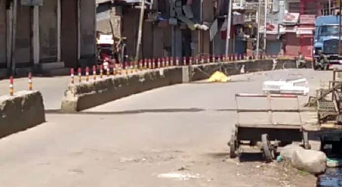 Militants strike in Pulwama