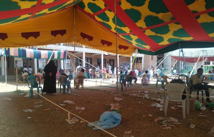 COVID-19 Test Centre at TRC Srinagar: Where stench, filth reign COVID-19 Test Centre at TRC Srinagar: Where stench, filth reign