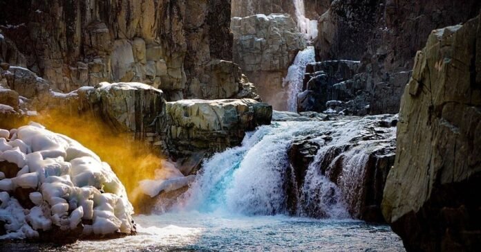 Aharbal Waterfall — The Niagara Falls of Kashmir Aharbal Waterfall — The Niagara Falls of Kashmir