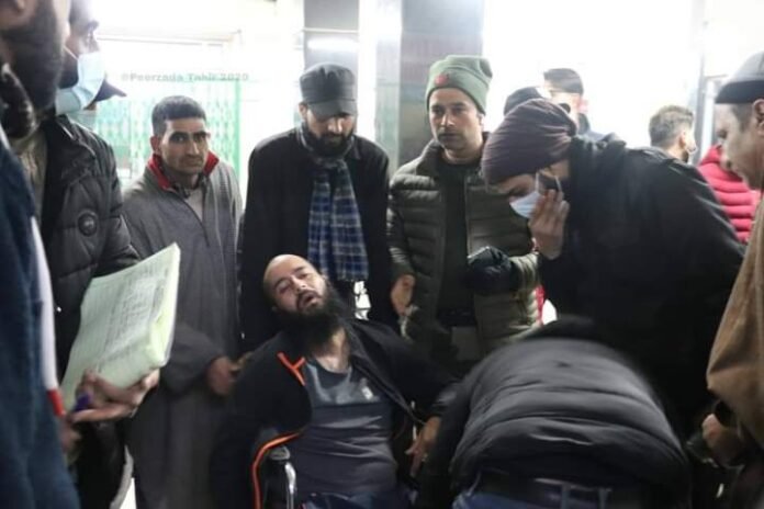 Two civilians wounded in Sopore grenade attack Two civilians wounded in Sopore grenade attack