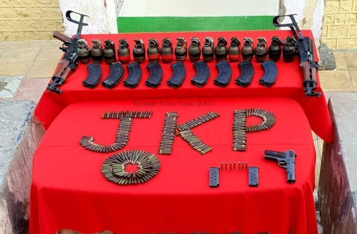 Two 'weapon smuggler' militant operatives arrested in Samba