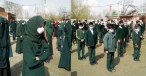 Schools reopen for Primary classes in Kashmir