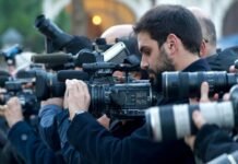 Press Club President Saleem Pandit demands inquiry into attack on journalists Journalists