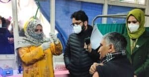 COVID-19: Pulwama nurse Tabasum Ara vaccinates 6000 people amid pandemic