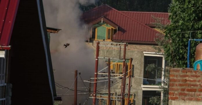 Three troopers injured as gunfight rages in Srinagar