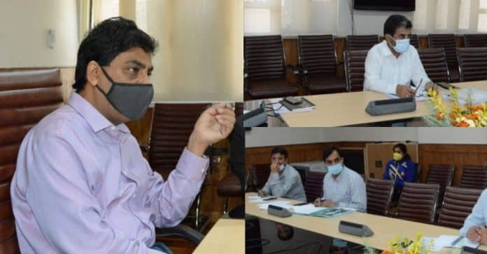 Chief Secretary, Dr. Arun Kumar Mehta chaired a meeting to review the digitization of land records