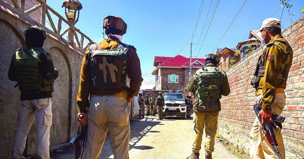 J-K Police - Raid J-K Police - Raid