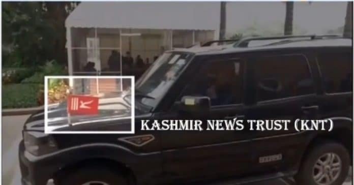 Farooq Abdullah arrives in Parliament with J-K flag on his vehicle