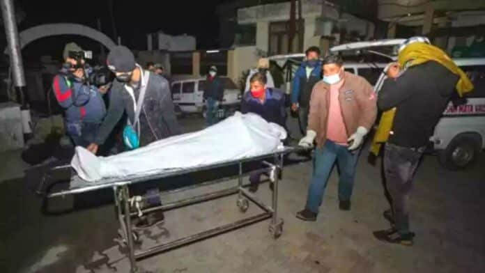 12 die, 14 injured in stampede at Mata Vaishno Devi Shrine 12 die, 14 injured in stampede at Mata Vaishno Devi Shrine