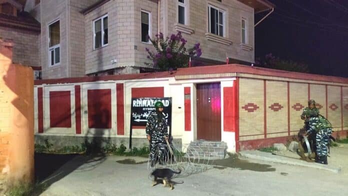 CRPF personnel outside late Hurriyat leader Syed Ali Geelani's house