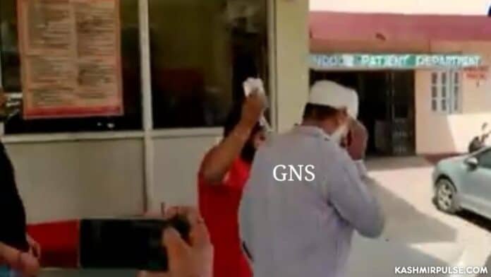 Scuffle: Tehsildar Sunderbani among 4 persons injured