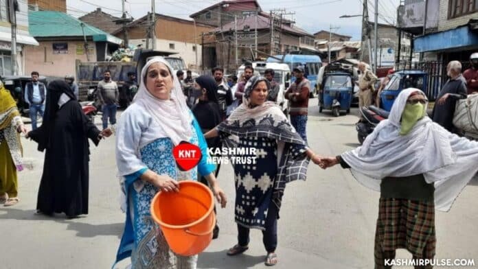 Water scarcity triggers protest at Srinagar locality Water scarcity triggers protest at Srinagar locality