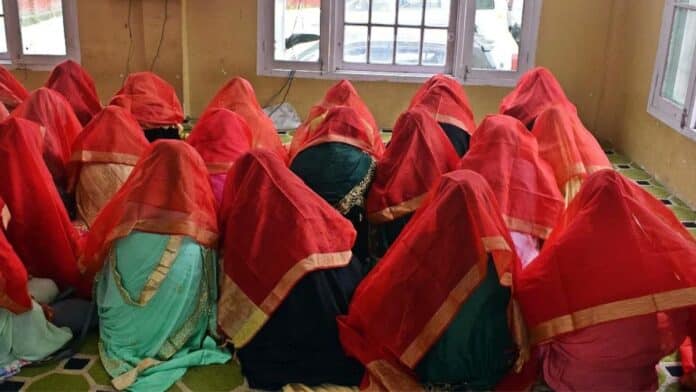51 couples tie knot in collective wedding in Srinagar