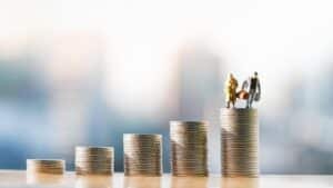 6 Reasons To Save & Invest Your Money For The Future