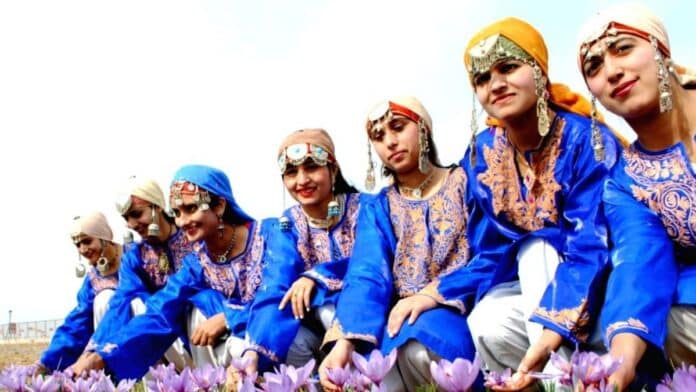 Tourism Department organizes saffron festival at Pampore