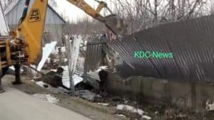 Netizens react over ongoing demolition drive in Kashmir