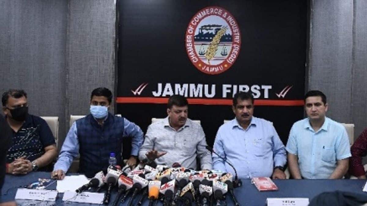 Members of Chamber of Commerce and Industries Jammu during a press conference