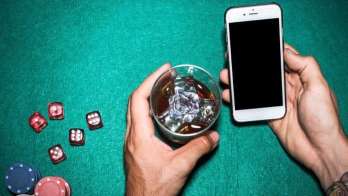 Gambling with smartphone Gambling with smartphone