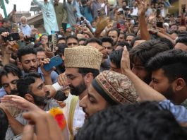 Emotional scenes at Jamia Masjid as Mirwaiz returns to pulpit after 4 years