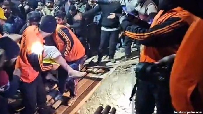 Man rescued after 9 hours trapped in 35ft deep well in Tangmarg