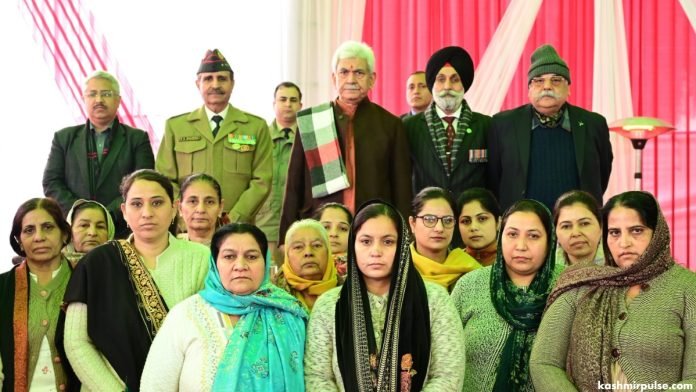 LG Manoj Sinha interacted with veterans, veer naris, and next of kin on Armed Forces Veterans' Day LG Manoj Sinha interacted with veterans, veer naris, and next of kin on Armed Forces Veterans' Day