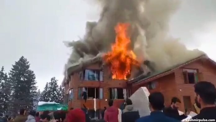 Massive fire engulfs hotel in Kashmir's tourist hub Gulmarg