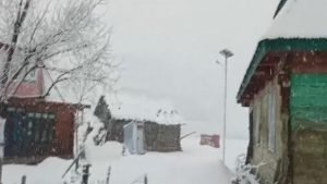Snowfall prompts closure of schools in Gurez