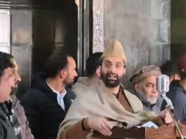 After five months, Mirwaiz appears in Jamia Masjid for Friday prayers