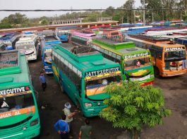 Jammu comes to standstill on the strike call of transporters