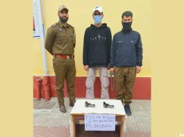 Police arrest suspect for extortion in Pulwama