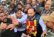 Heavy rain can’t dampen spirits as DDC Member Javed Rahim Bhat joins PDP DDC Member Javed Rahim Bhat joins PDP