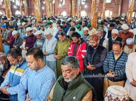 Muslims celebrate Eid-ul-Fitr in J-K